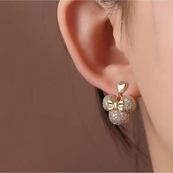Minnie Mouse Disney Gold Heart Earrings - Picture 5 of 5
